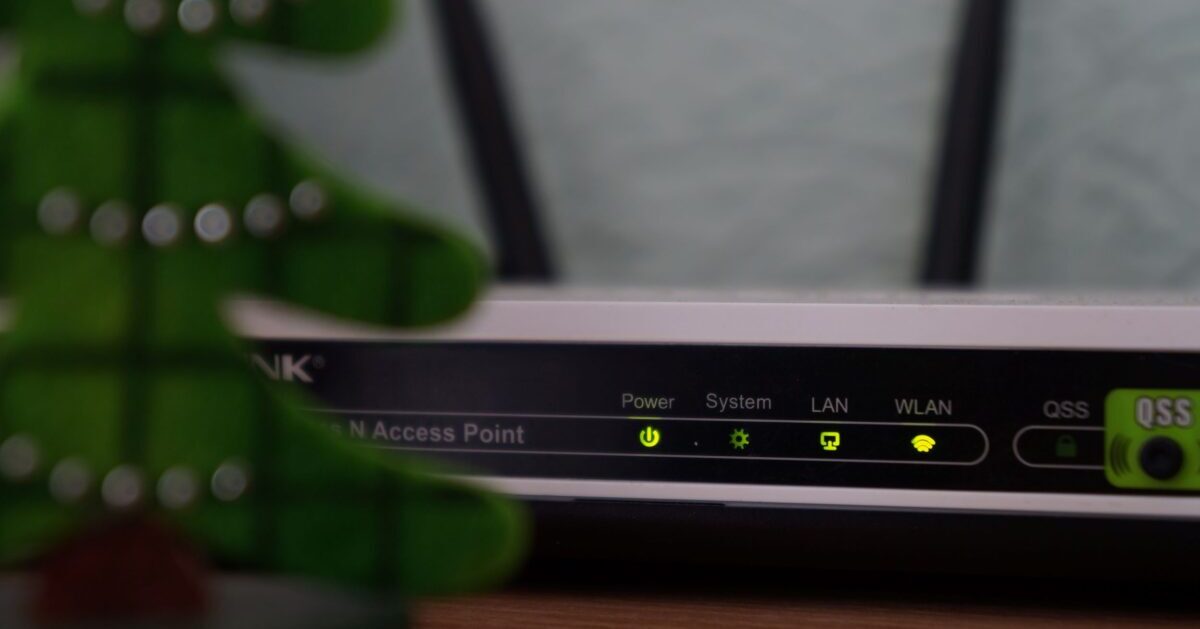 Modem vs. Router: What's the Difference?