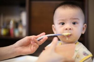 Image of hungry baby - unlimited internet plans page