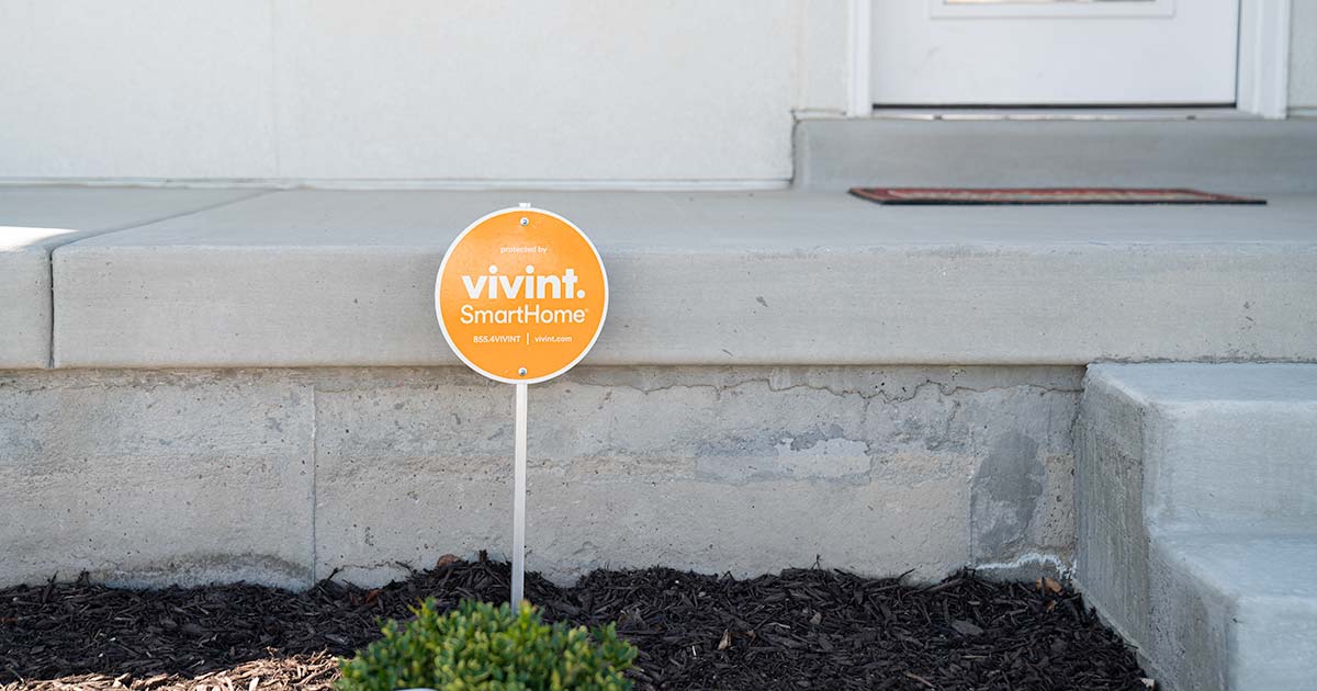 Vivint Smart Home Security Review 2021 | Reviews.org