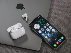 apple delays - apple products on a grey background