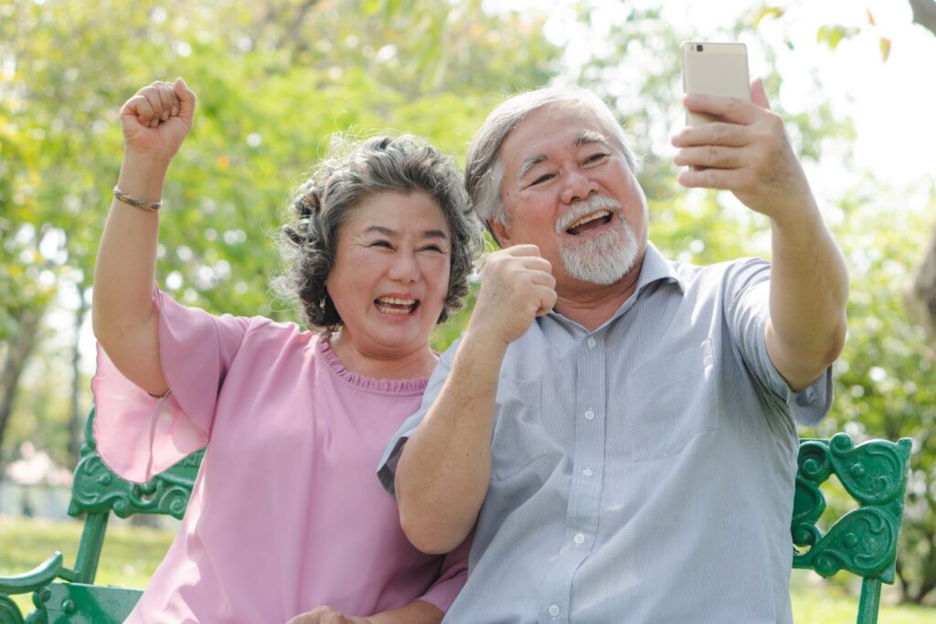 Best Mobile Plans For Seniors: Telstra, Optus And More | Reviews.org