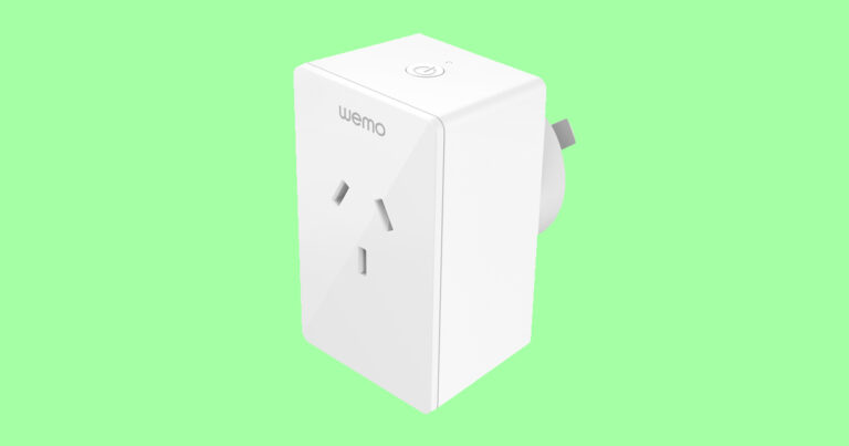 Belkin Wemo Smart Plug with Thread is compatible with Apple