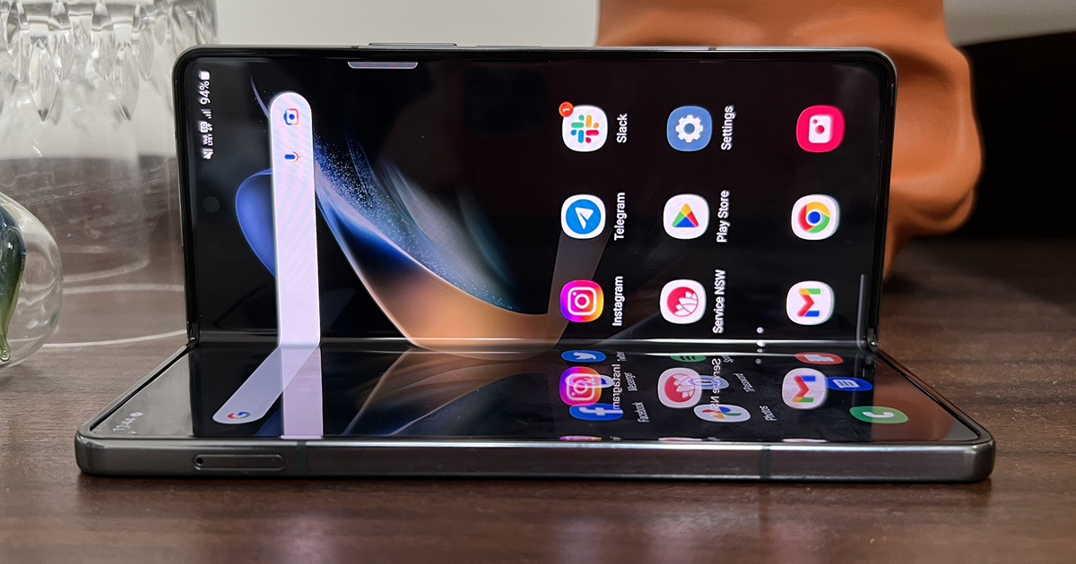 Samsung Galaxy Z Fold 4 review: Innovation tax | Reviews.org