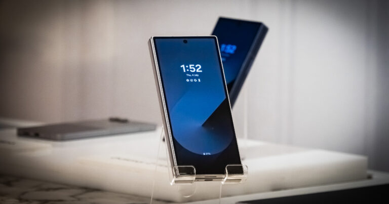 Samsung Galaxy Z Fold 6