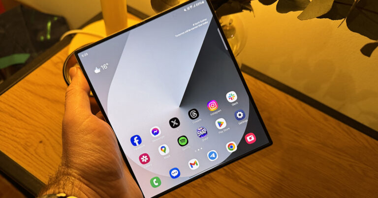 Samsung Galaxy Z Fold 6