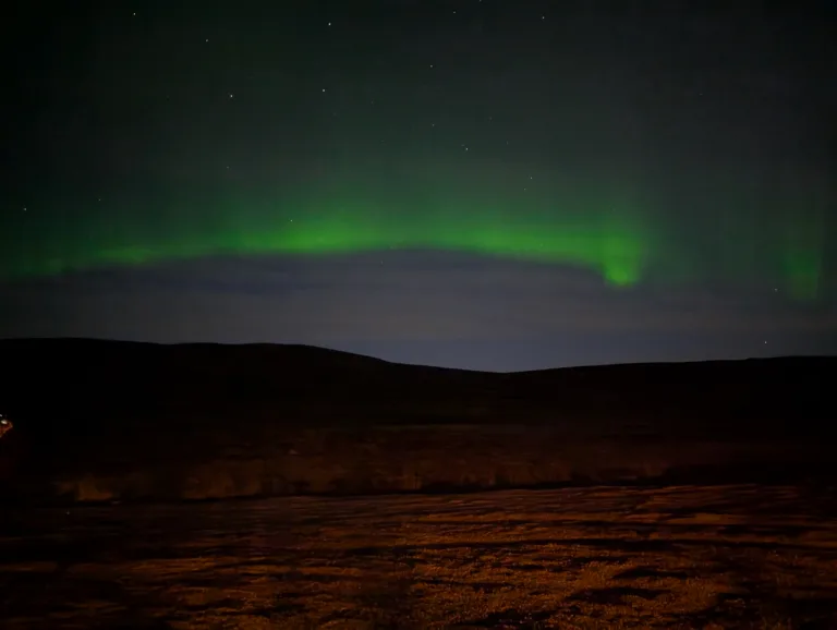 Image of the Northern Lights in Iceland taken using a Google Pixel 9 Pro XL