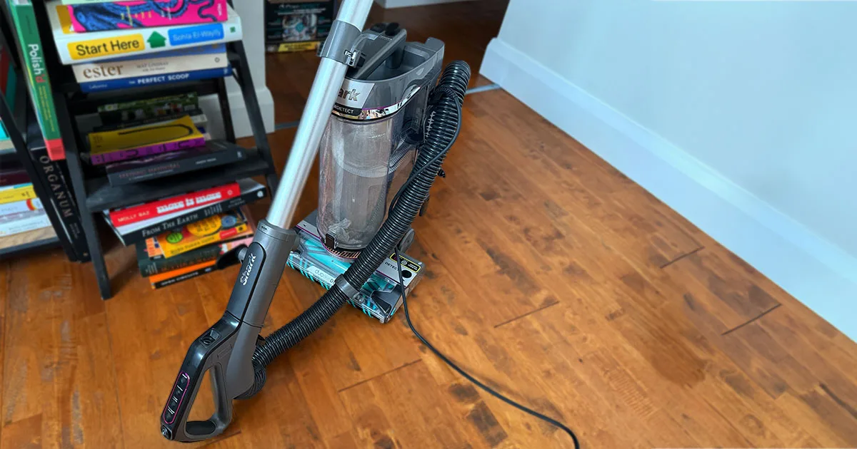 Shark PowerDetect Vacuum